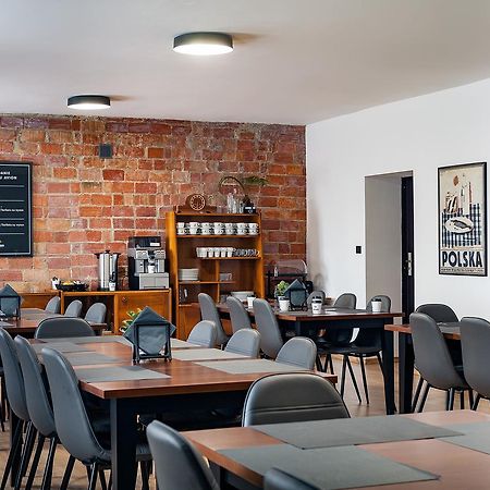 Avion Hotel Świdnik エクステリア 写真