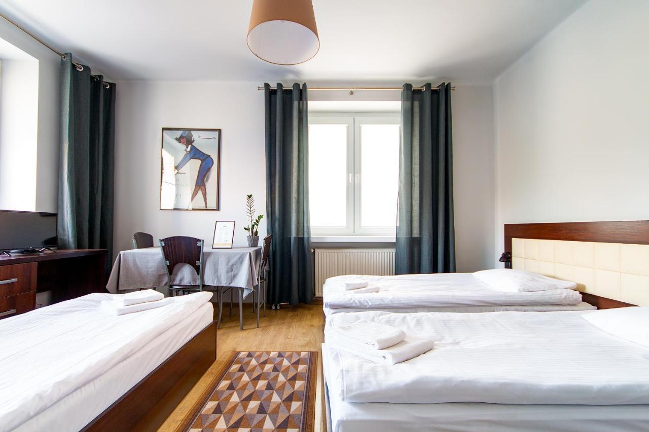 Avion Hotel Świdnik エクステリア 写真