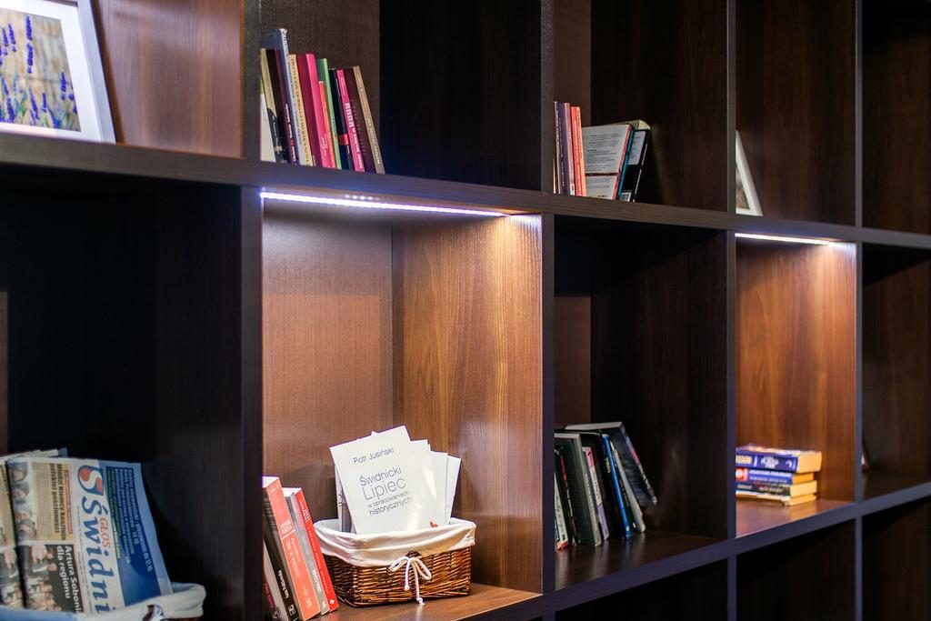Avion Hotel Świdnik エクステリア 写真