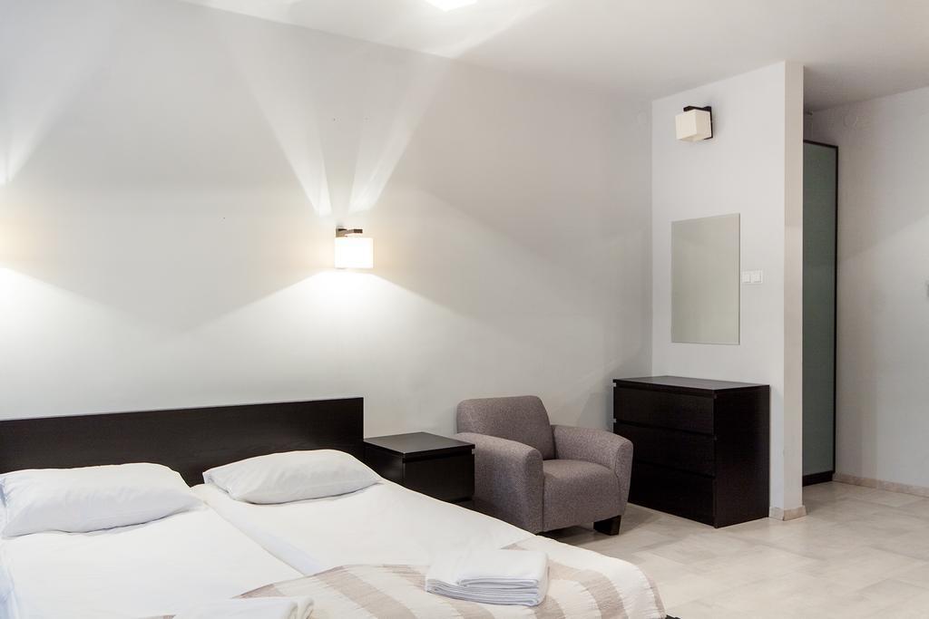 Avion Hotel Świdnik 部屋 写真