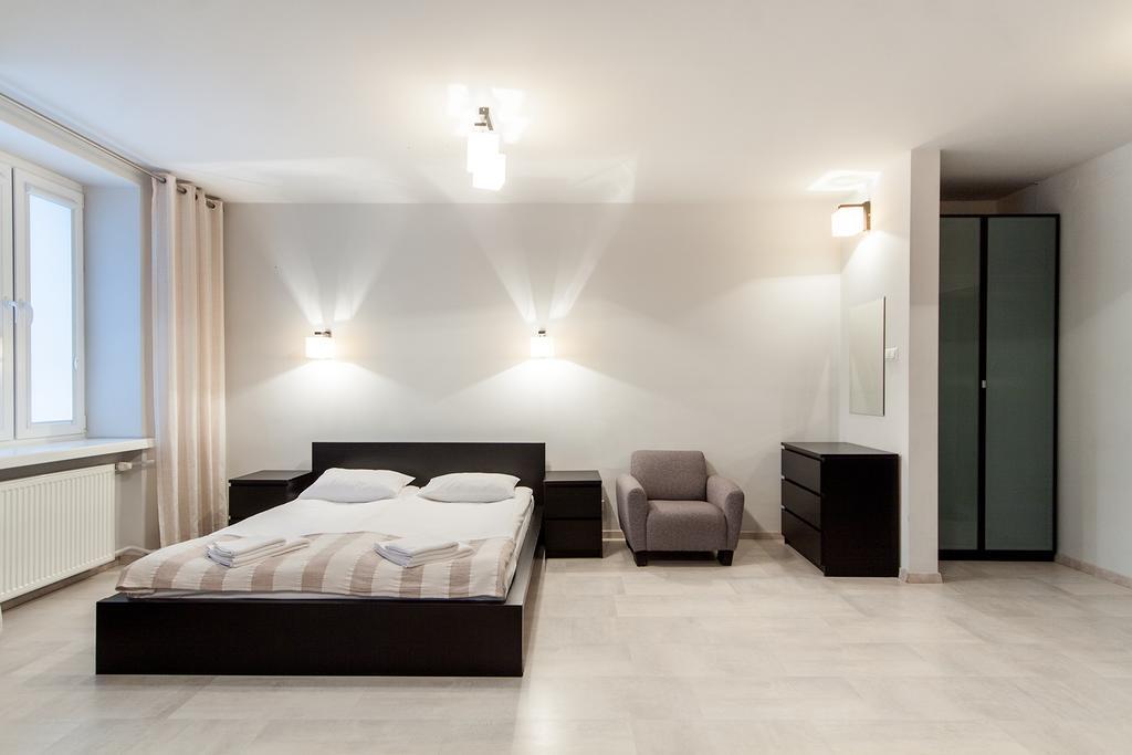 Avion Hotel Świdnik エクステリア 写真