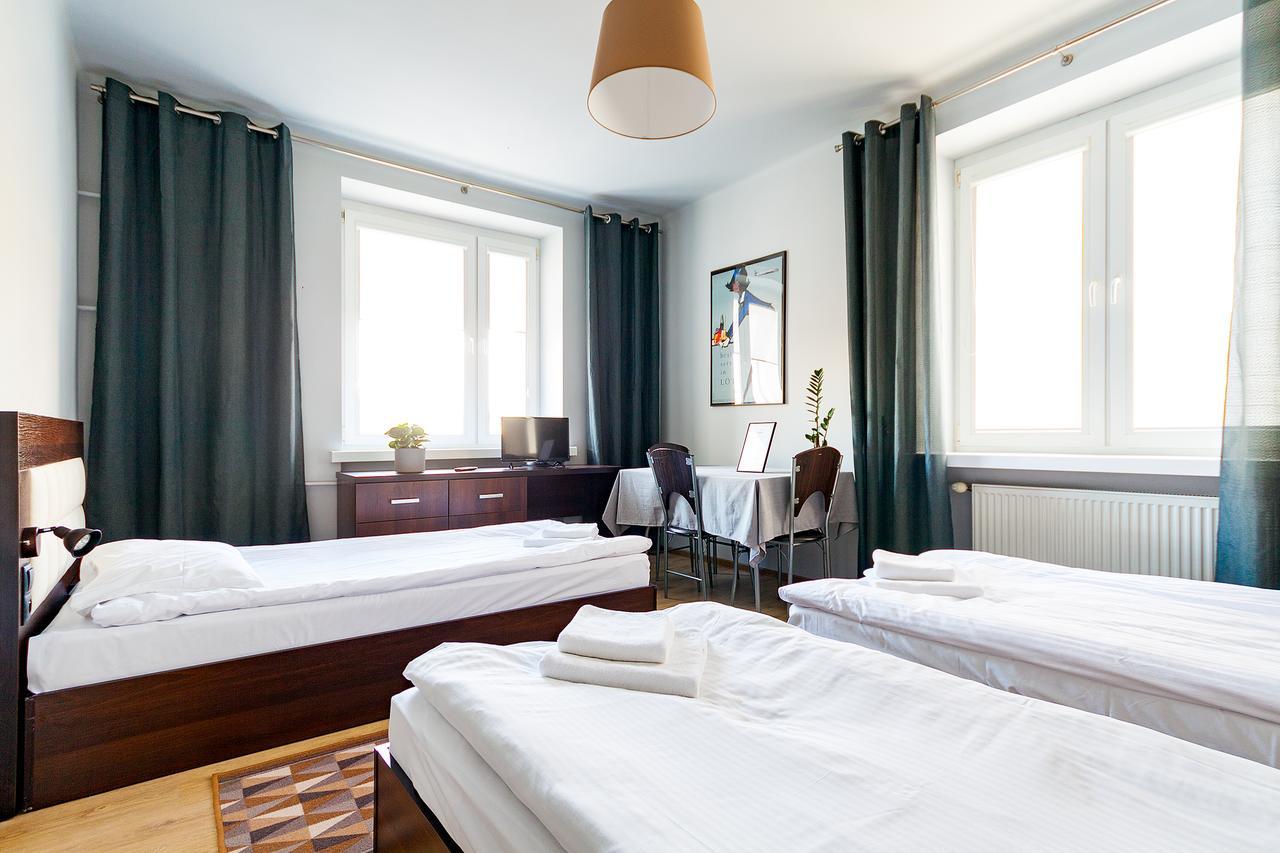 Avion Hotel Świdnik エクステリア 写真