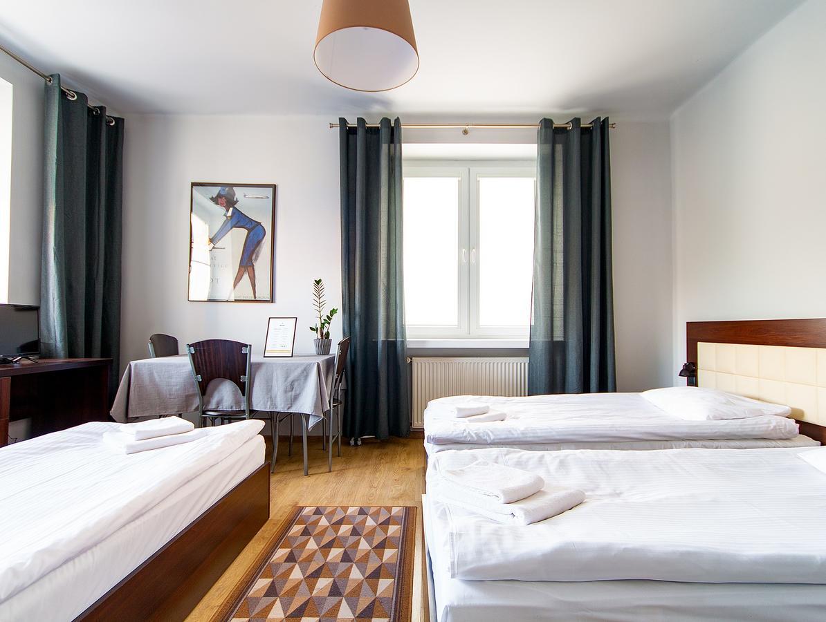 Avion Hotel Świdnik エクステリア 写真